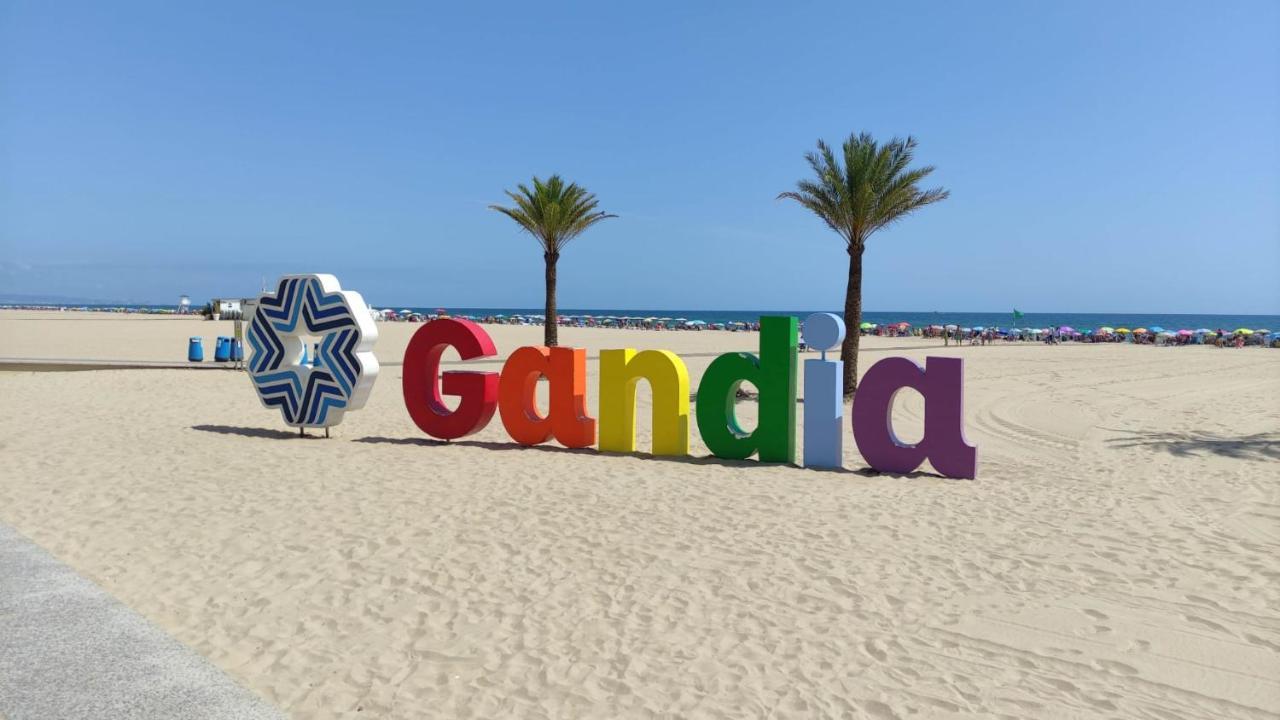 Sande Playa De Gandia Bagian luar foto